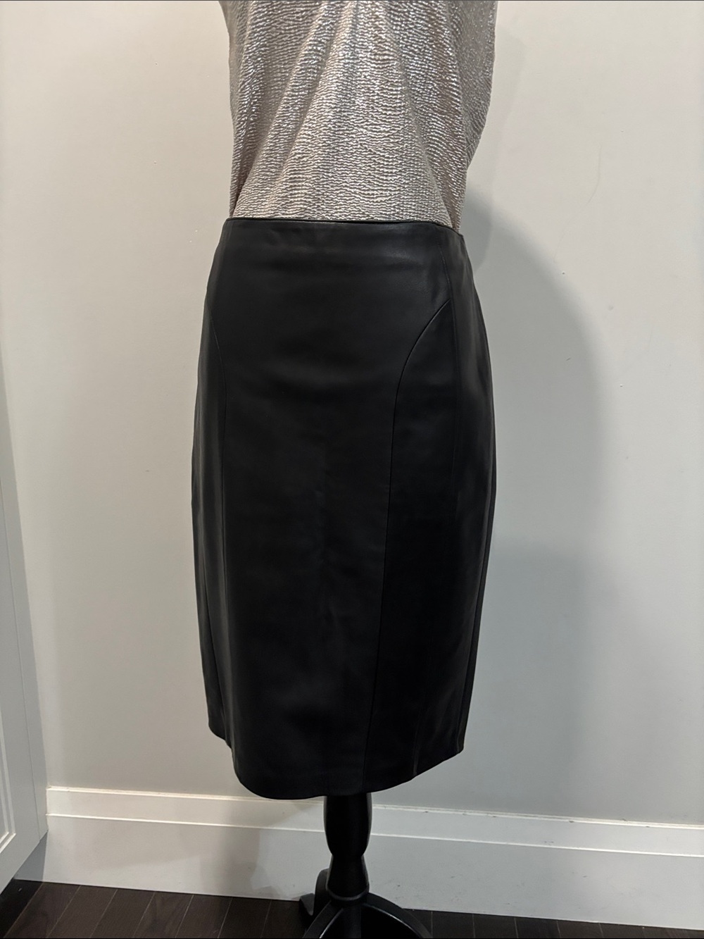 Danier Italian Leather Midi Pencil Skirt Black Size 10 - Picture 4 of 15